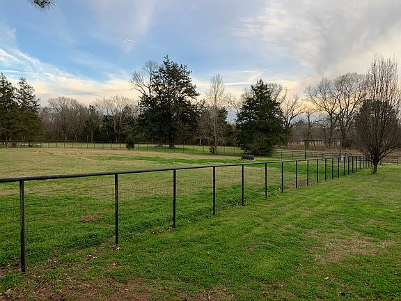 5th image of 421 County Road 4801