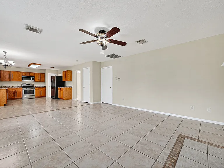16102 Flatridge Ct — Photo 16