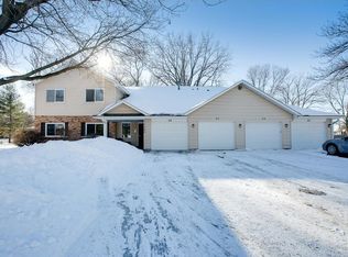 10340 Linnet Cir NW APT 25, Coon Rapids, MN 55433