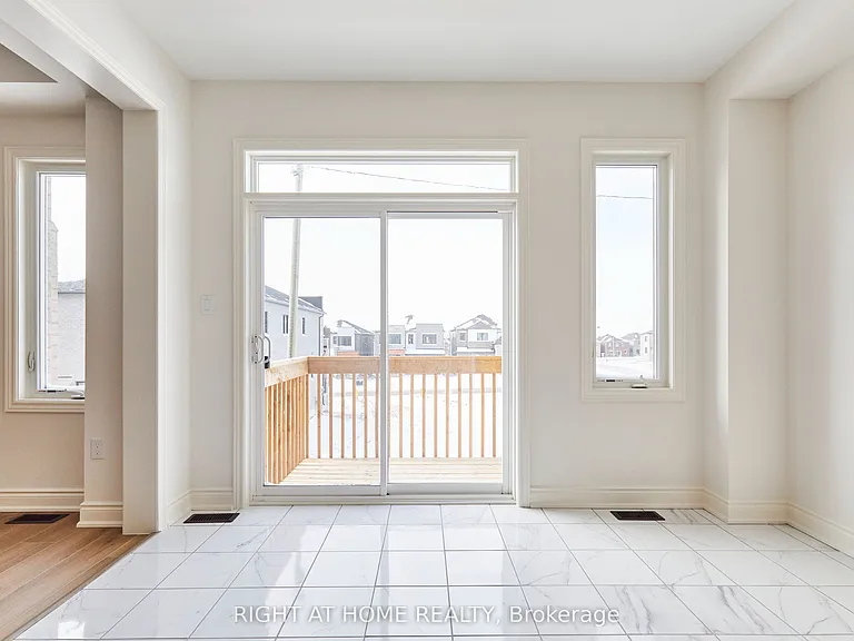2122 Cayenne St #UPPER LEVEL — Photo 13