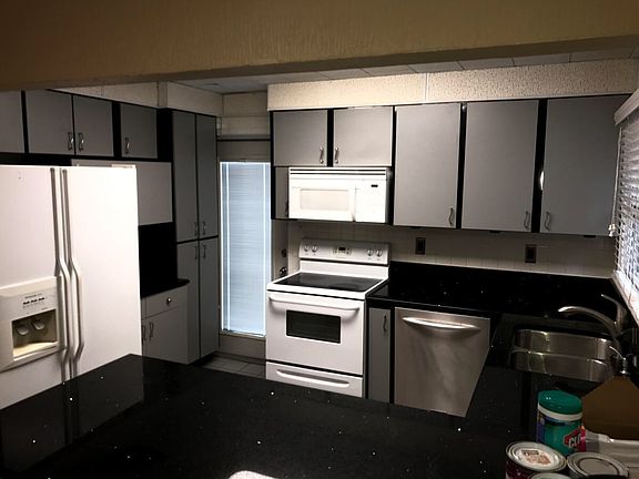 5th image of 3819 W Fig St