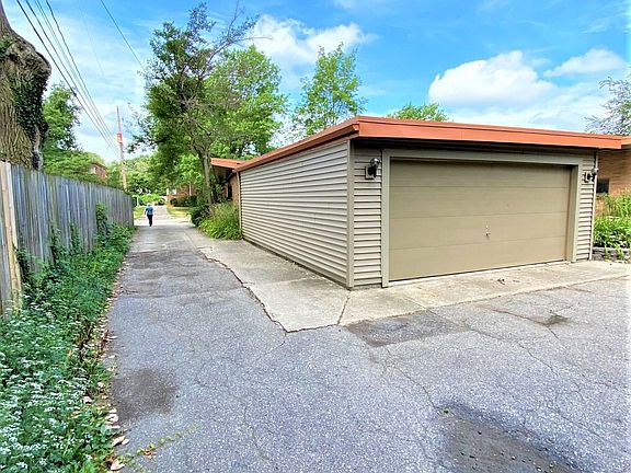5th image of 1216/1218 Weber Dr