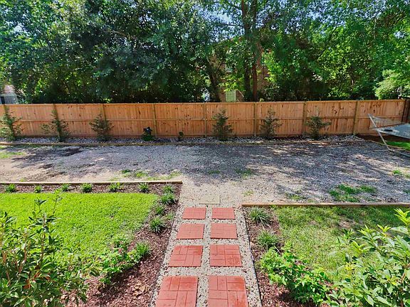4th image of 7103 Patricia Dr