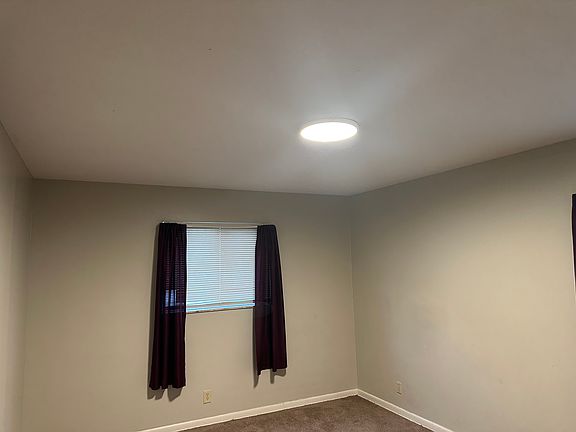 5th image of 1094 Dover Ave #1094