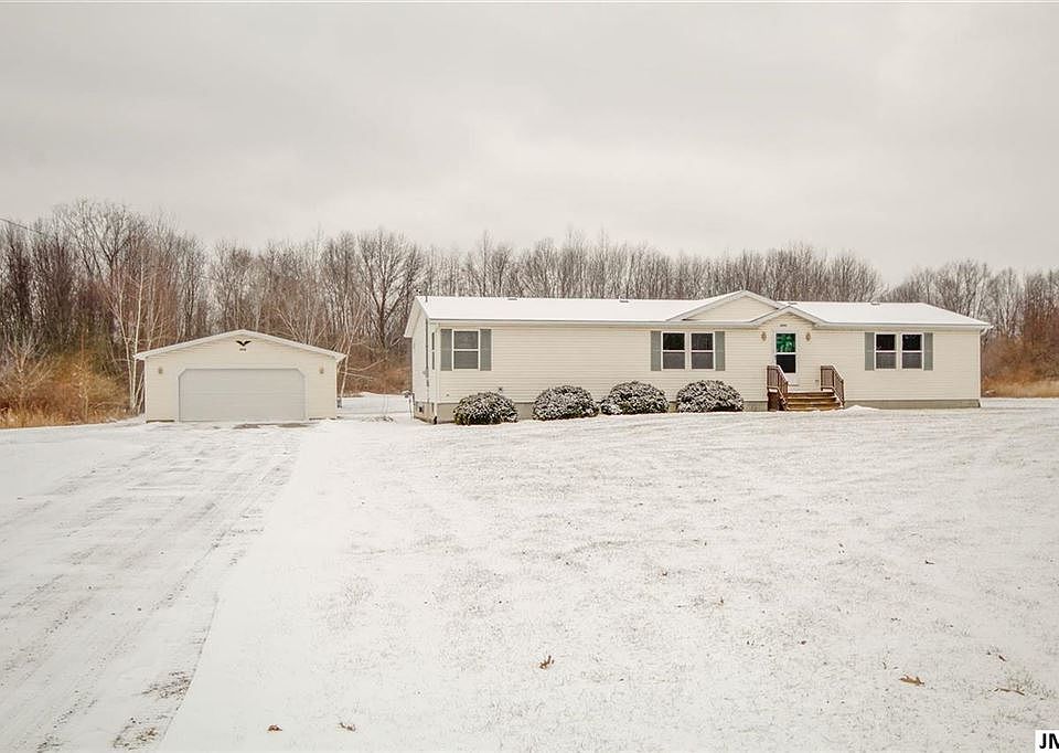 2nd image of 4590 Sargent Rd