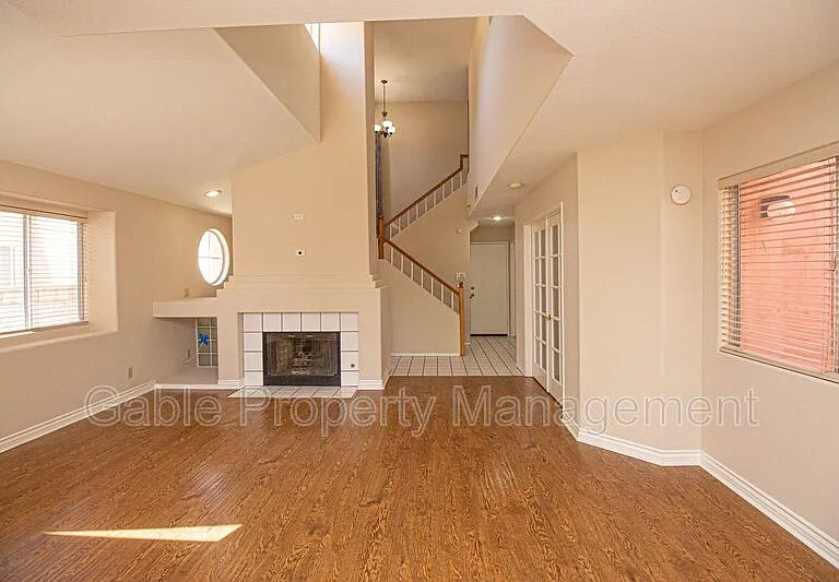 25804 Dickens Ct — Photo 5