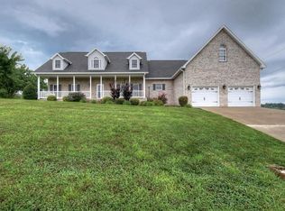592 Sand Ridge Cir, Jonesborough, TN 37659