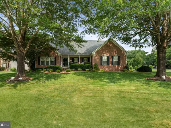 61 Kirby Ln, Stafford, VA 22554