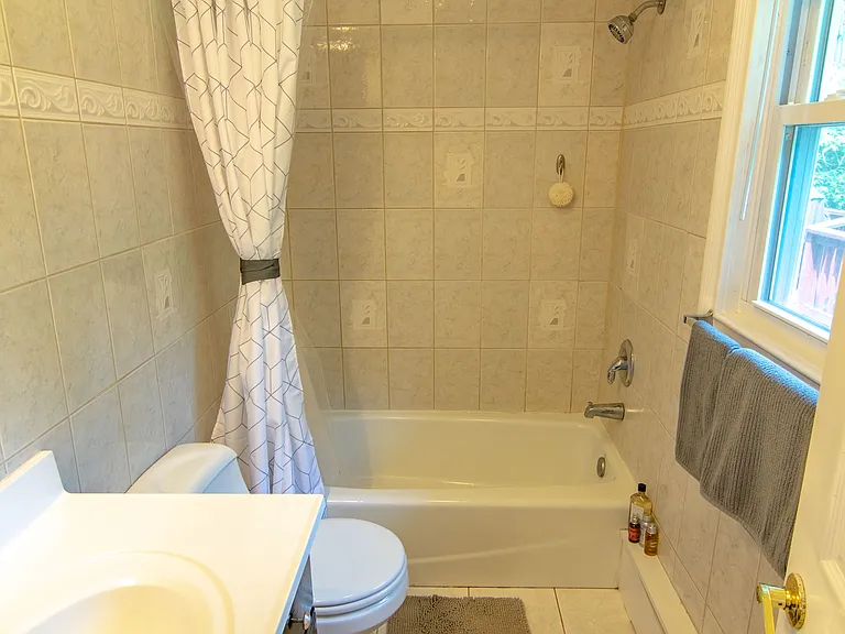 113 Dogwood Ln — Photo 7