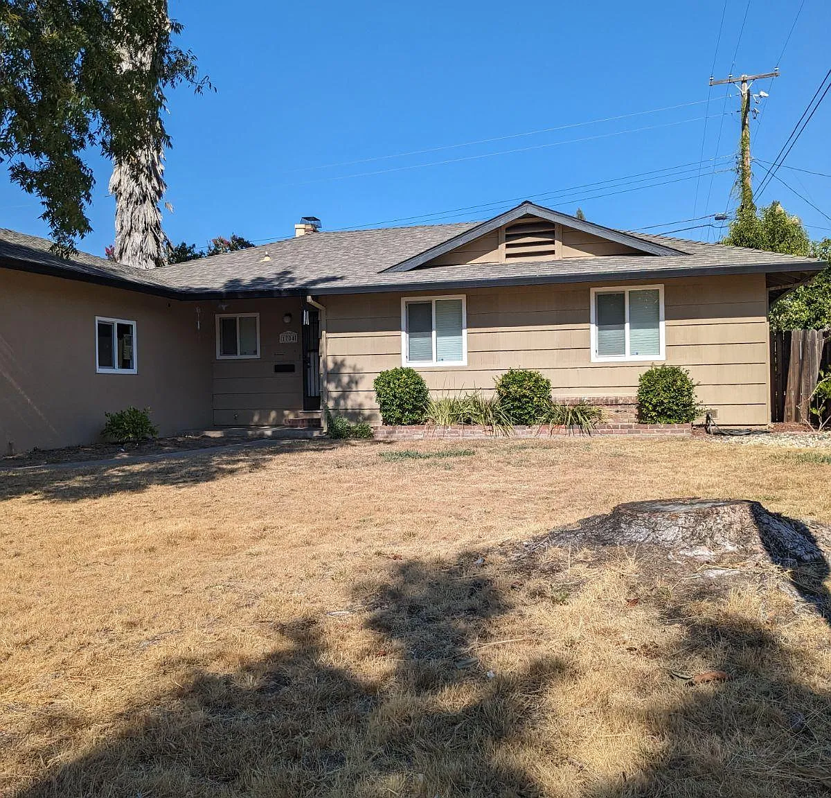 3 bed, 1227 sqft, $2,925 — Photo 3