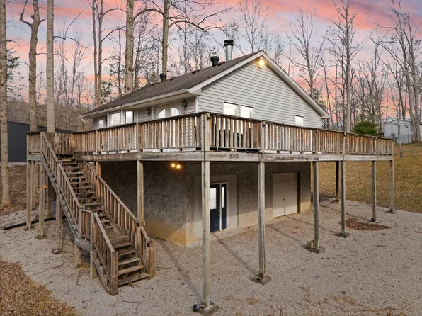 225 Dixie Pine Dr, Burnside, KY 42519