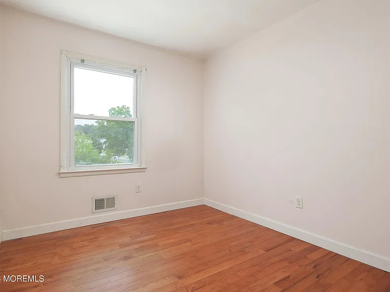 17 Wisteria Pl — Photo 13