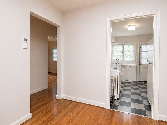 3rd image of 4021 SE Belmont St #4023