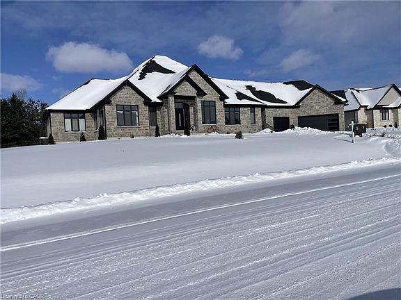 3rd image of 670 Bishopsgate Rd #9