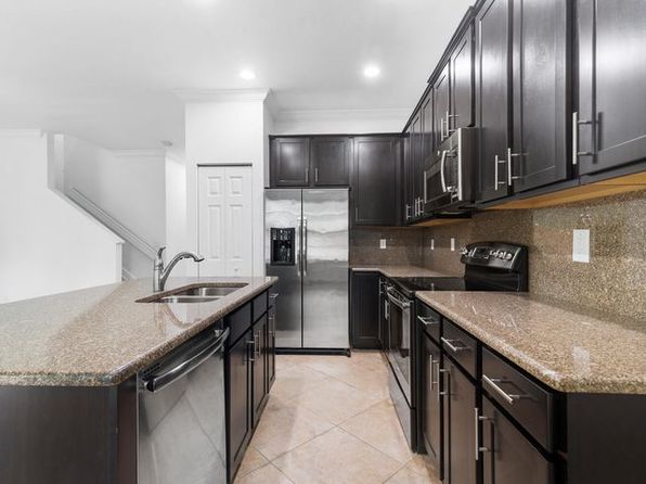 10384 Wellington Parc Dr