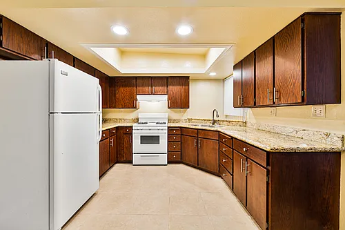 Floor plan 2 Bedroom - 2 Bathroom