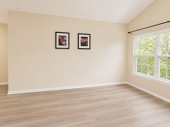 2nd image of 18501 Fairlight Dr #330