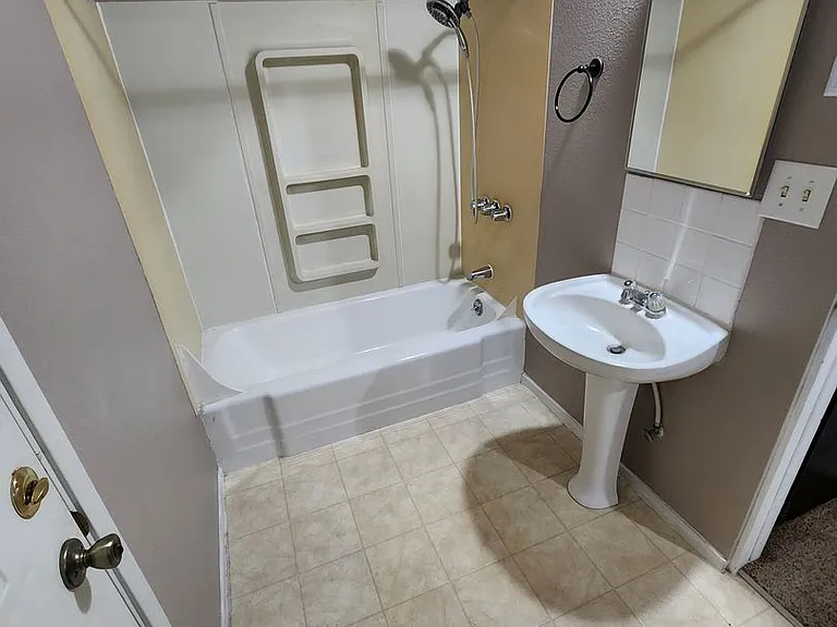 754 Atlantic City Ave — Photo 3