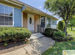 25 A Benjamin Franklin Dr, Monroe Township, NJ 08831