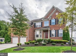 6 Edgefield Ct, Logan Township, NJ 08085
