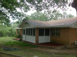 927 Old Three Knob Mountain Rd, Dover, AR 72837