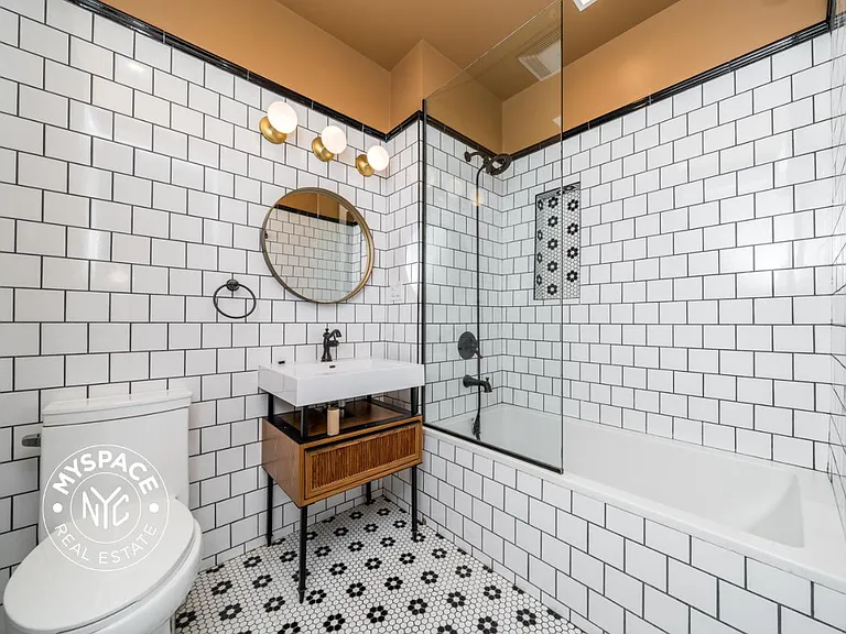 187 Kent Ave #809 — Photo 8