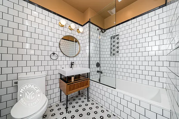 Rented by MySpaceNYC | media 94