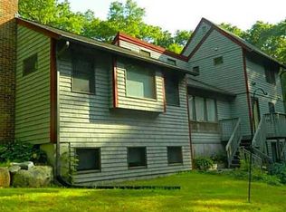 224 Laurel Ln, South Kingstown, RI 02892