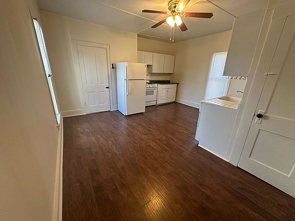 3rd image of 418 S Center St #B