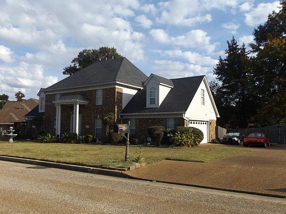 2nd image of 7214 Heritage Oak Dr