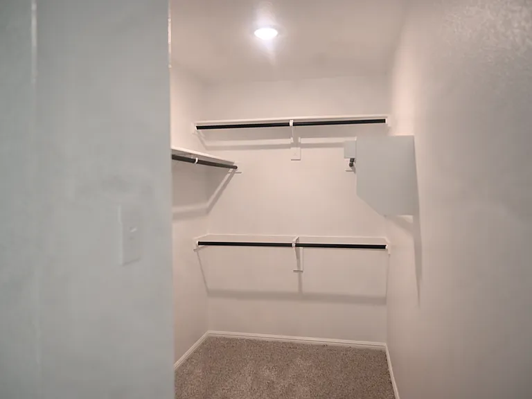 1012 Portina Dr — Photo 25