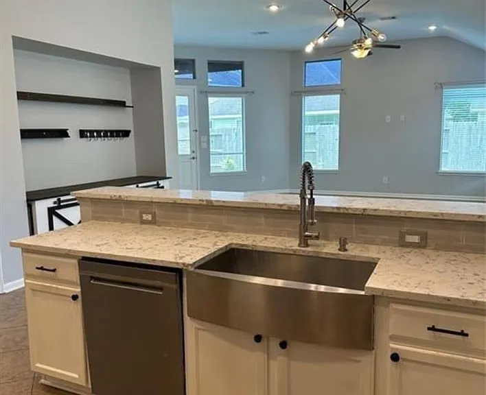 4219 Kendall Rock Ln — Photo 28