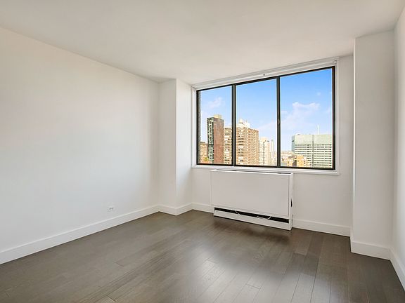 3rd image of 200 E 33rd St APT 27A