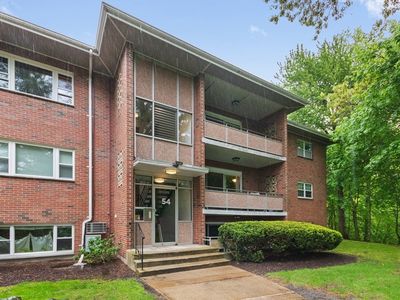 54 Jacqueline Rd APT 7, Waltham, MA, 02452