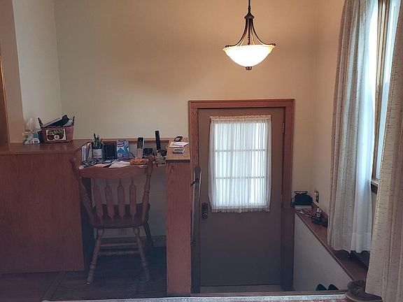 5th image of 207 Virginia Ave