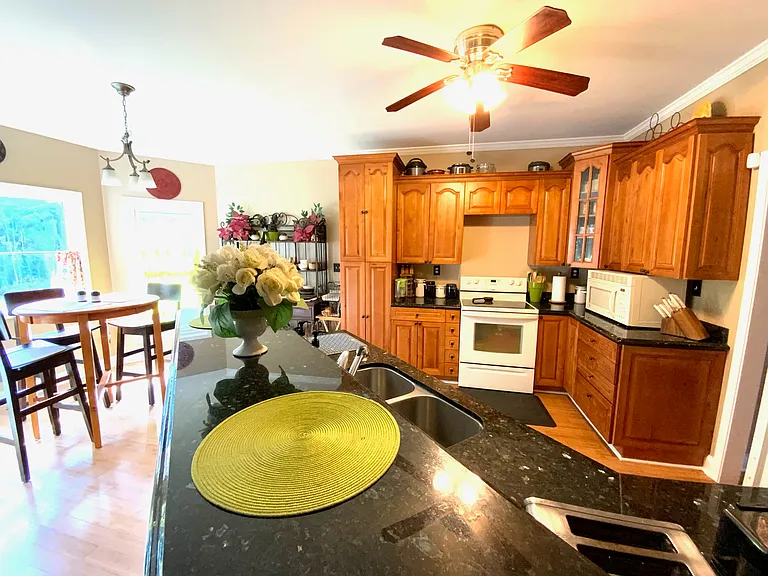 1988 Tiger Flowers Dr NW — Photo 25