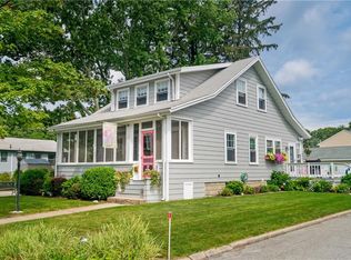 41 Calhoun Ave, Warwick, RI 02886