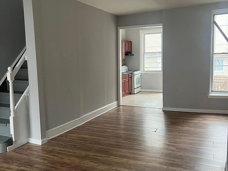 1st image of 141 N Salford St
