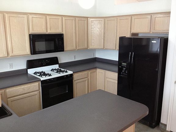 4th image of 5633 N Oakmont Ct