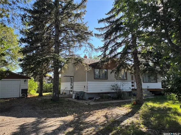 38 Kasper CRESCENT, Assiniboia, SK S0H 0B0