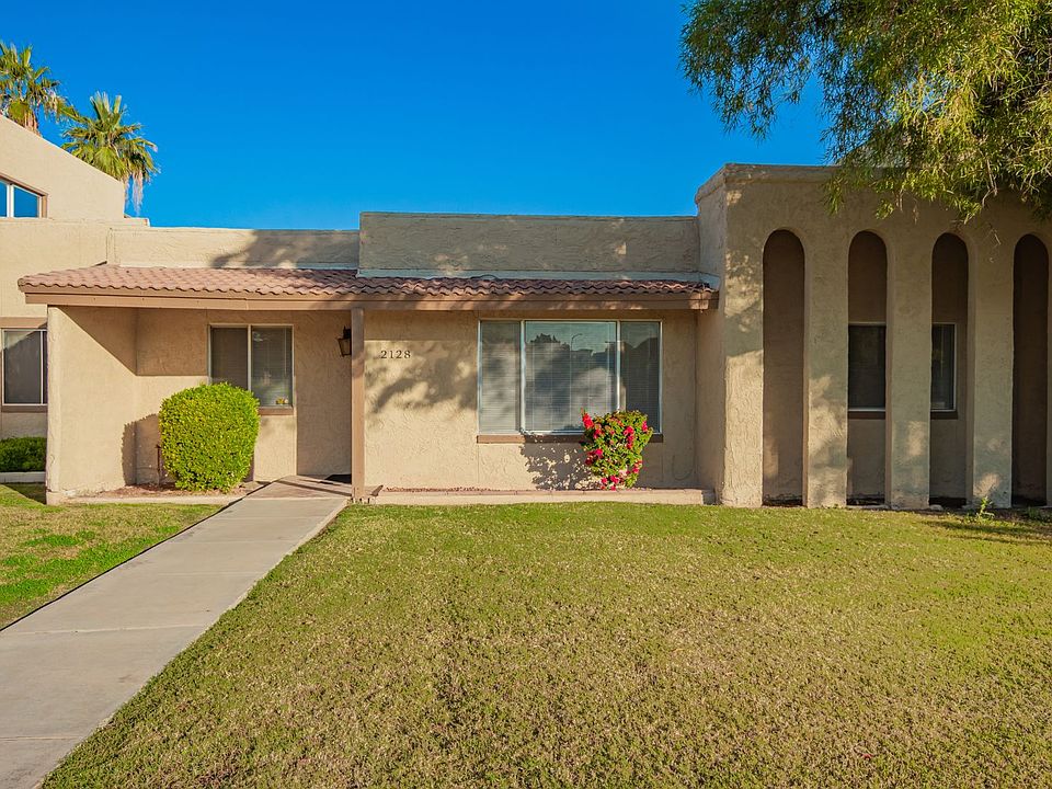 1st image of 2128 E Villa Ct