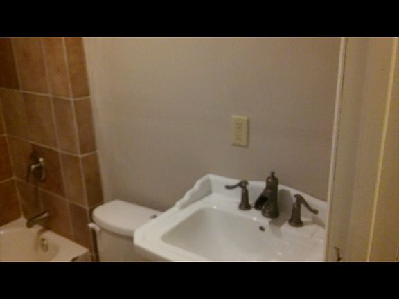 2nd image of 2822 Southland St