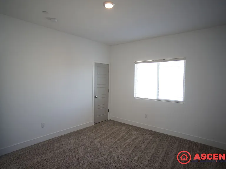 9000 Lily Crest Way — Photo 14