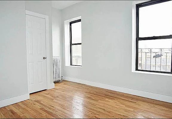 4th image of 432 W 163rd St #26A
