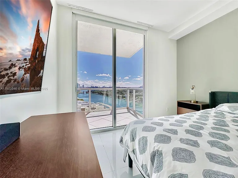 6700 Indian Creek Dr #Penthouse 2 — Photo 12