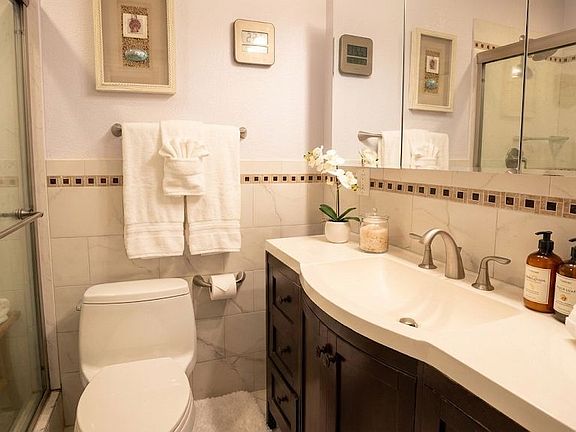 5th image of 542 Sierra Vista Ave #1