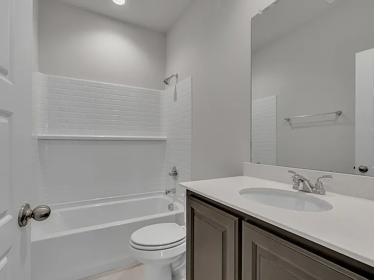 1729 Hazer Ln — Photo 14