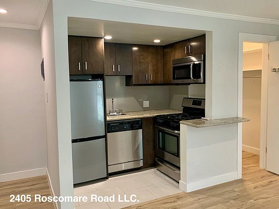 Kitchen comes with all a full suite of stainless steel appliances, Granite Counters and Custom Cabinets