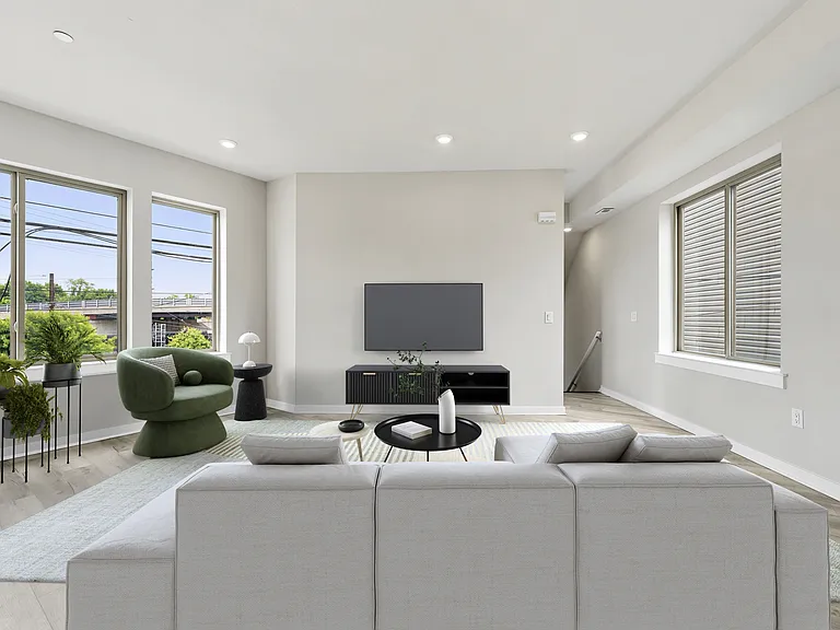 731 N 35th Street Townhomes — Photo 7
