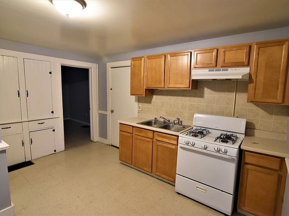 1st image of 87 Clinton Ave